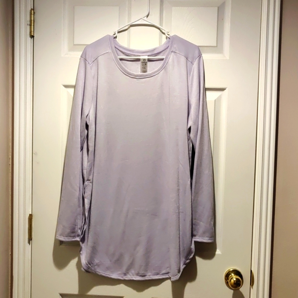 Mono B lavender high slit top